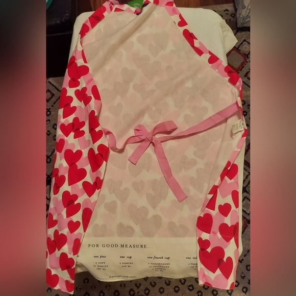 NEW Kate Spade Apron With Red And Pink Hearts, 100% Cotton, 33"×33" - Picture 8 of 13